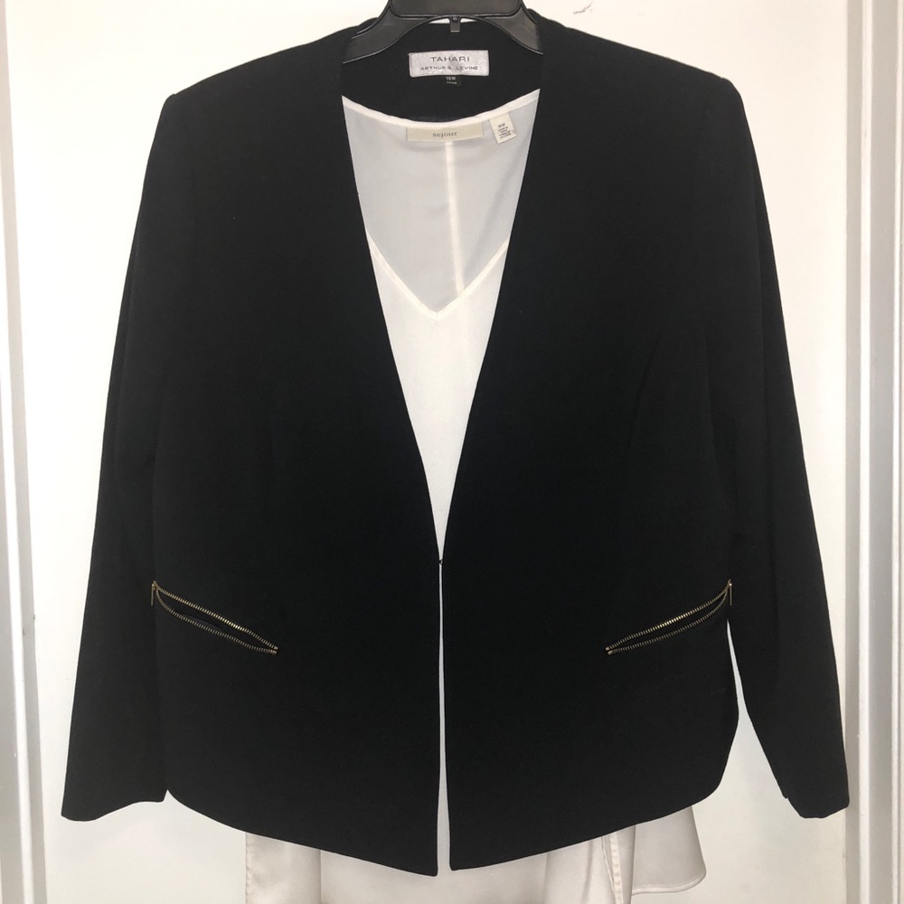 Tahari Plus Size Navy Blazer